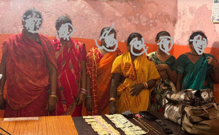 कपिलवस्तुमा सुनका गहना चोरी गरेर भाग्दाभाग्दै समातिए ६ महिला
