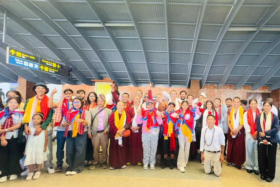 लुम्बिनी बौद्ध विश्वविद्यालयका ३१ जना विद्यार्थी हाईनान प्रस्थान